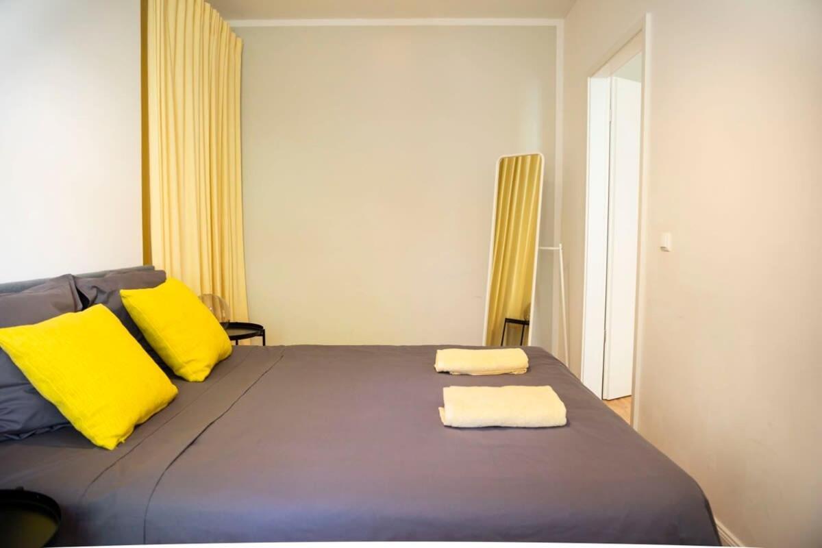 Cosy Two Br Plus Self Checkin Plus Street Parking Berlino Esterno foto